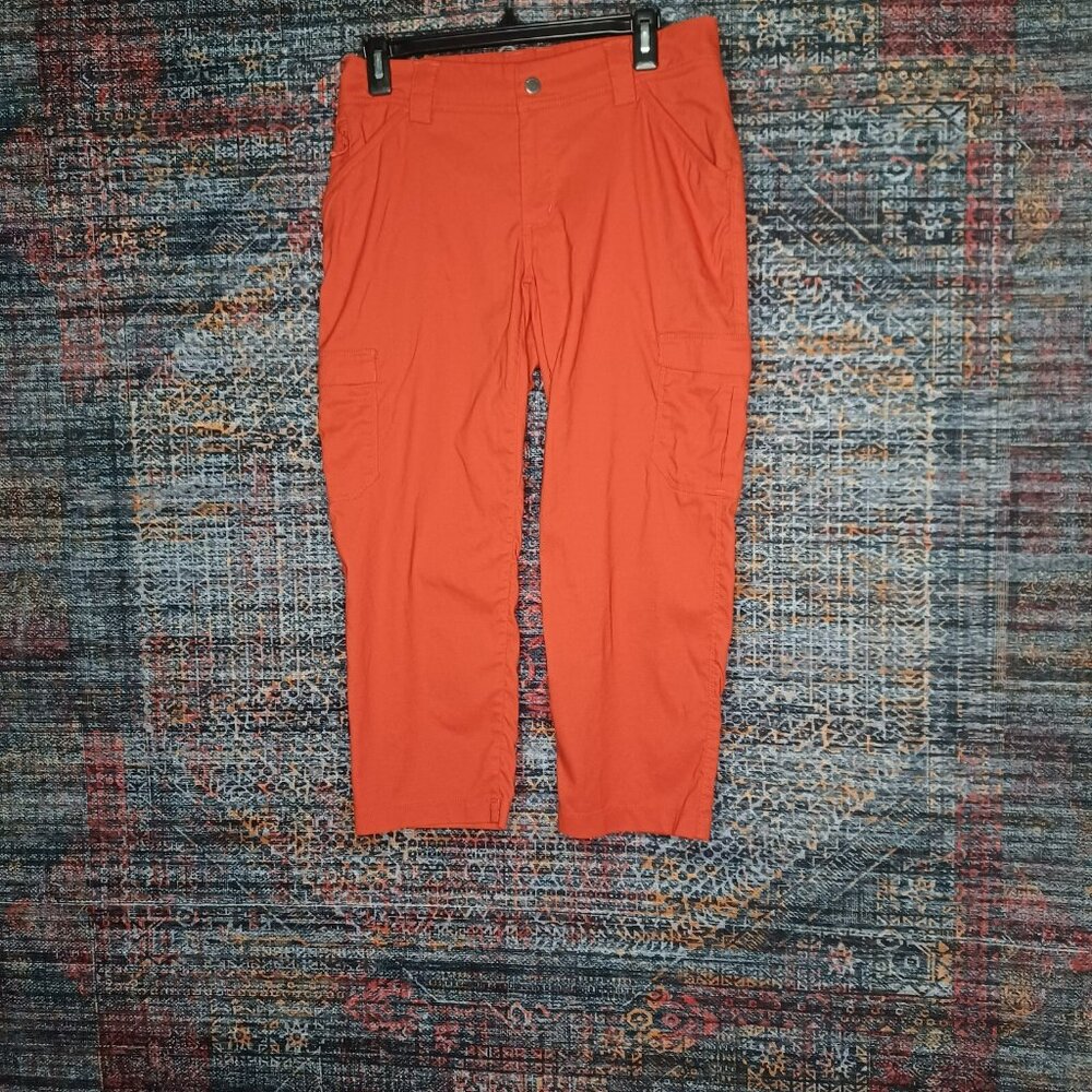Duluth womens candy red Dry on the Fly nylon cargo crop hiking pants 6 46710 EUC